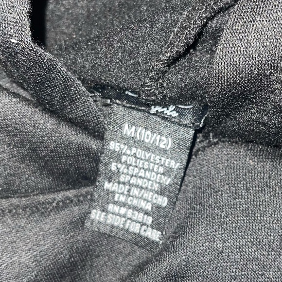 Girls’ 2-piece Bebe Outfit 10/12 - Picture 9 of 9